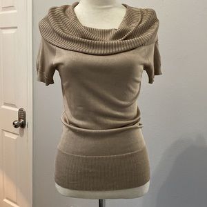 Beige sweater blouse - size XS per label